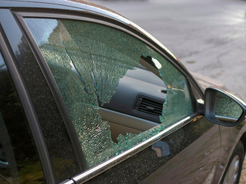 How to Clean up Broken Car Window Glass?