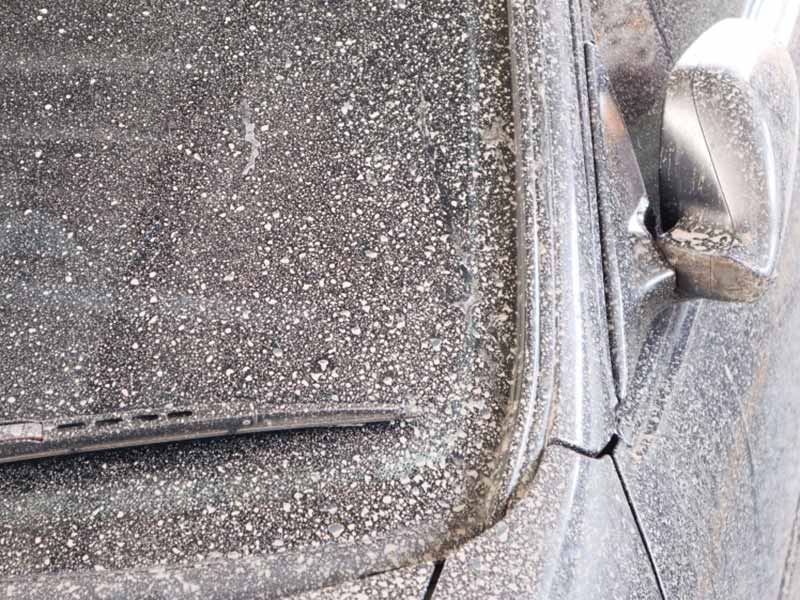 Remove Water Spots from Your Auto Glass